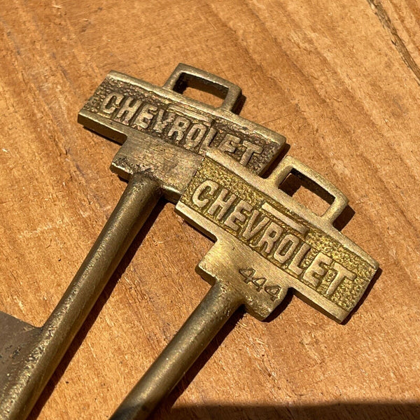 Chevrolet Large Brass Lock W/ Keys, Chevy Logo, Advertising, Antique Finish