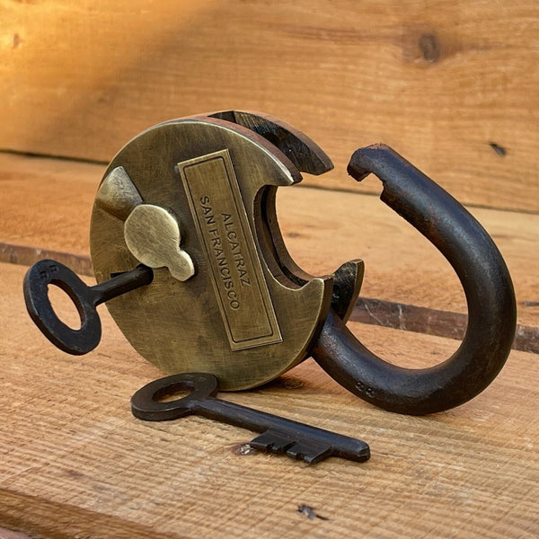 Alcatraz San Francisco Prisoner Transfer Lock, Brass Lock W/ Two Keys