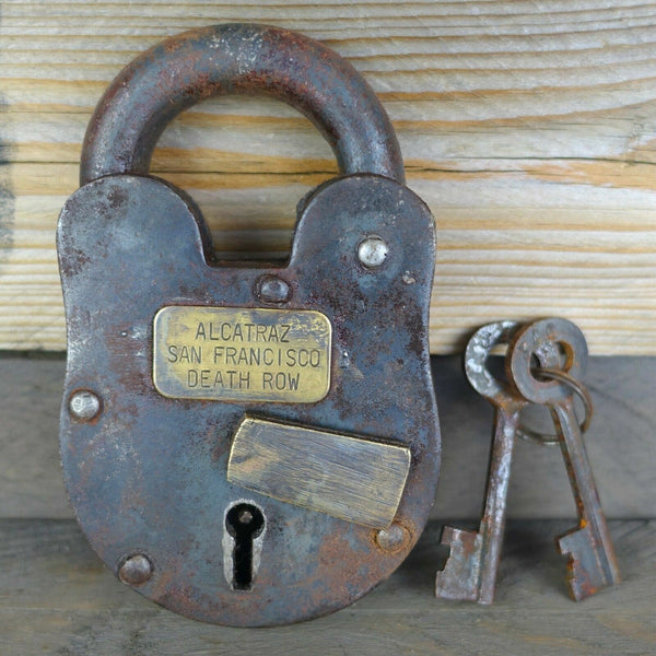 Alcatraz San Francisco Death Row 3" x 5" Cast Iron Lock & Keys, Antique Finish