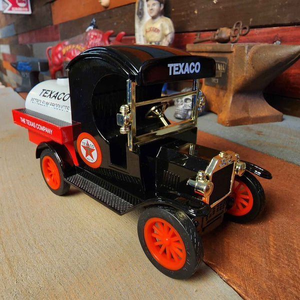 Texaco Gearbox 1912 Ford Oil Tanker 1:24 Scale Die-Cast Metal Collectible Bank