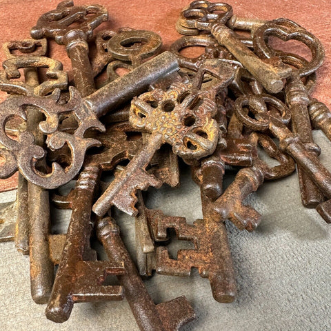 Antique Vintage Style 19th Century Iron Keys Assorted Lot of 25