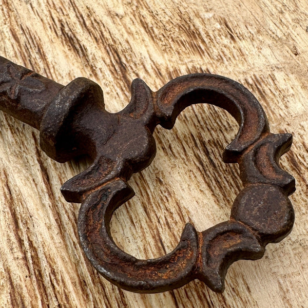 Victorian Mansion Keys Set of 2 Cast Iron 4" Antique Style Home Decor